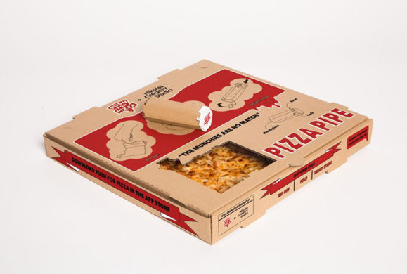 Ein Pizzakarton mit Pfeife